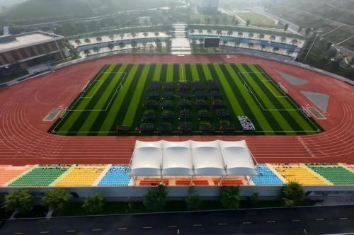 迷彩淬炼启新程，青春报国正当时——宜宾医药健康职业学院2025级新生军训动员大会